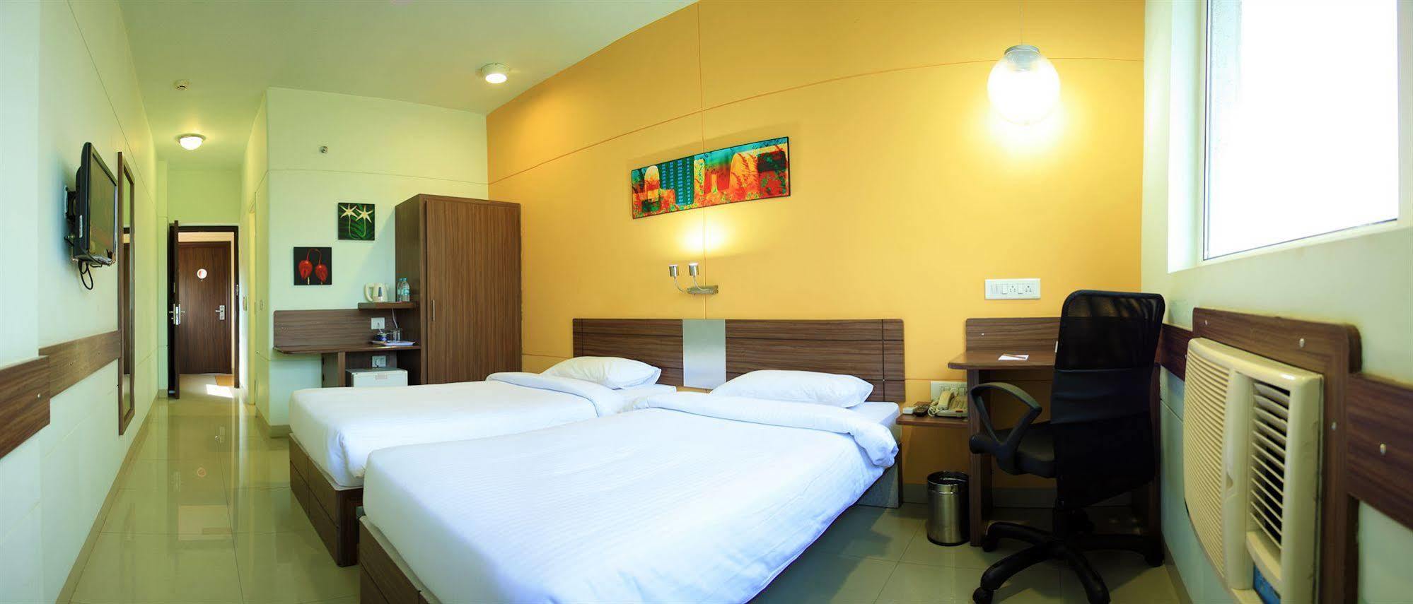 Trivandrum Kazhakuttam Buitenkant foto